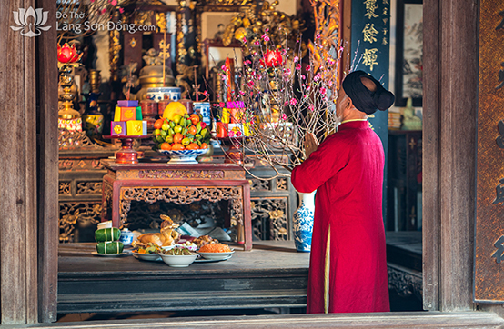 Tục thờ cúng tổ tiên là bản sắc văn hóa của người Việt Nam