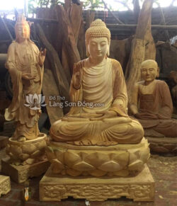 Tượng Phật Thích ca Bổ sư gỗ mít tại làng Sơn Đồng