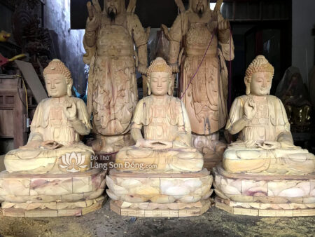 Mẫu tượng Tam Thế Phật bằng gỗ mít
