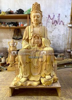Tượng Quan âm Bồ Tát