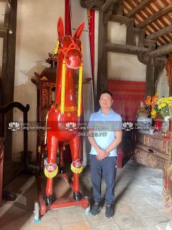 Ngựa Thờ Gỗ