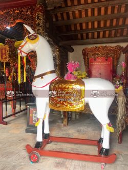 Ngựa Thờ Gỗ