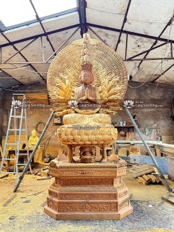 Tượng Phật Thiên Thủ Thiên Nhãn Chùa Bút Tháp