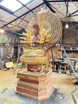 Tượng Phật Thiên Thủ Thiên Nhãn Chùa Bút Tháp