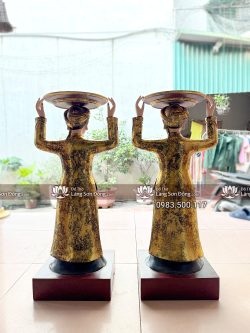 Tượng đôi Cô đội Mâm