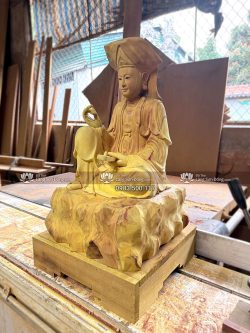 Tượng Chầu Bà đệ Nhị Mộc