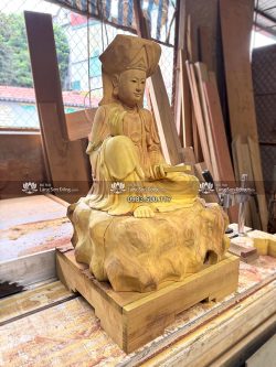Tượng Chầu Bà đệ Nhị Mộc