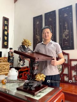 Bàn Tụng Kinh Rồng