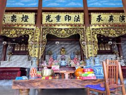Khám Thờ Ba Gian