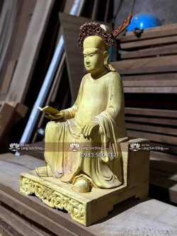 Tượng Trần Triều đức Thánh Trần