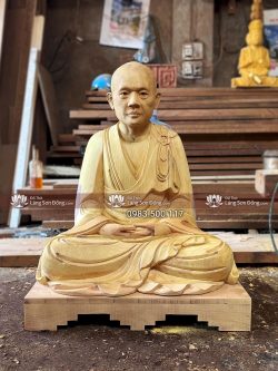 Tượng Tổ Ta